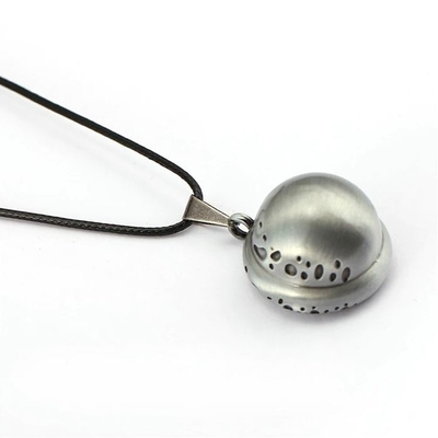 La Boutique One Piece Collier One Piece Chapeau Law 4 La Boutique One Piece Collier One Piece Chapeau Law – Image 2